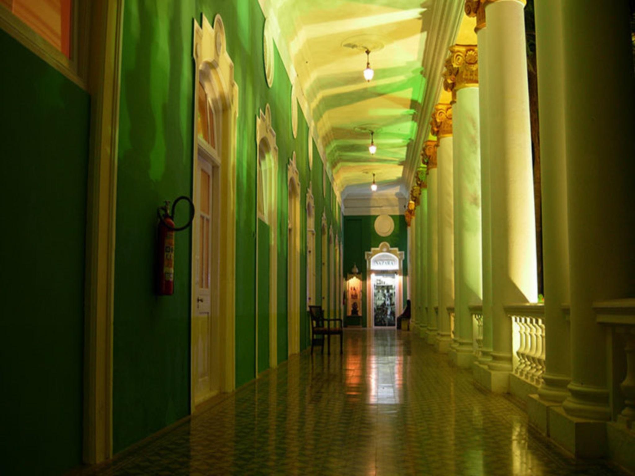 Lalitha Mahal Palace 24/26