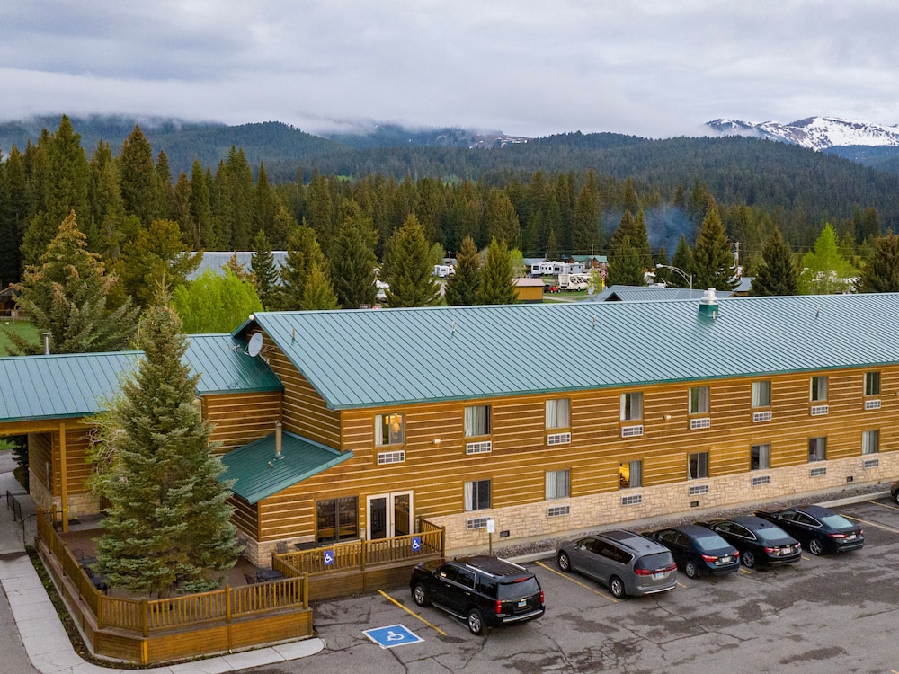 Mountain Vista Hotel 68/76