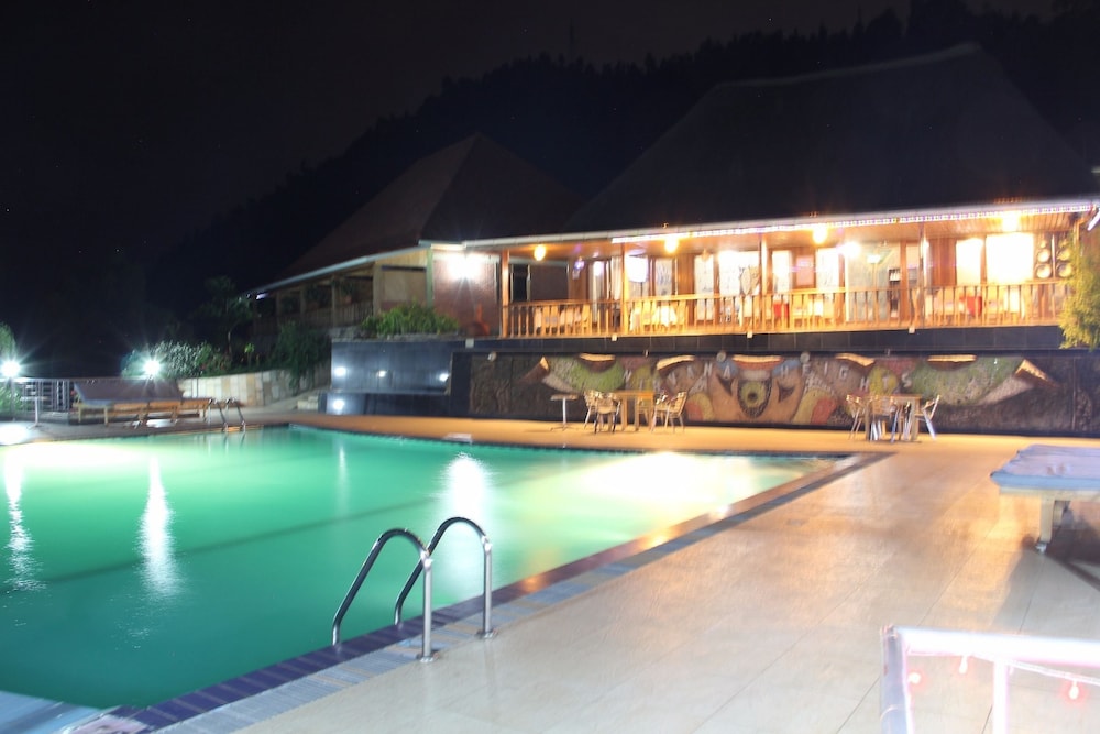Nirvana Heights Hotel 5/54