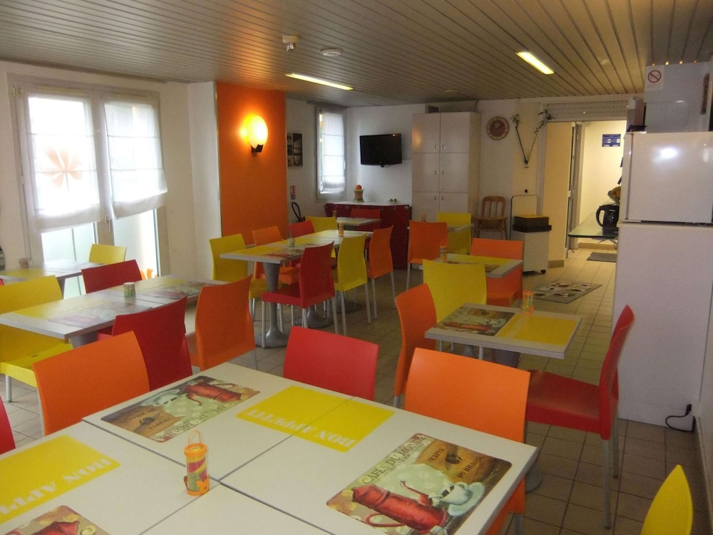 Hotel Premiere Classe Niort Est - Chauray 51/57