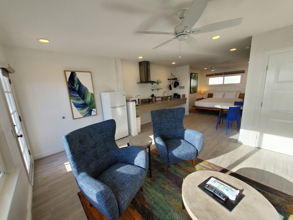 Sea Horse Resort 54/75