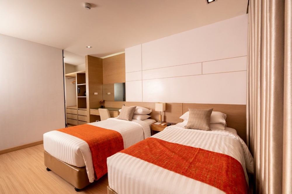 Suite, Twin Beds, No Window, Ground Floor