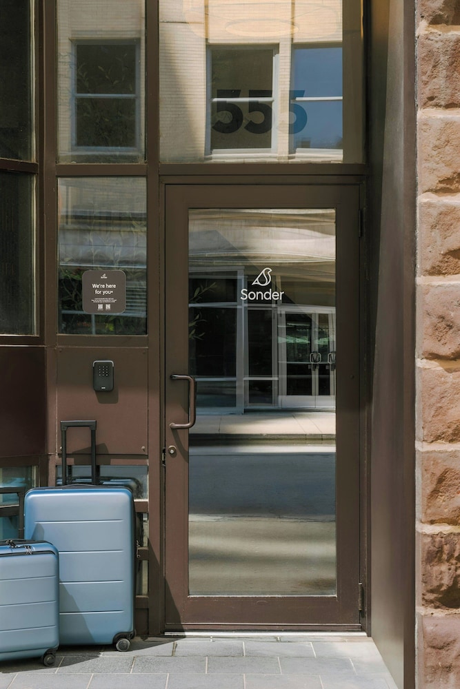 Sonder by Marriott Bonvoy The Burnham Apartments Loop 48/56