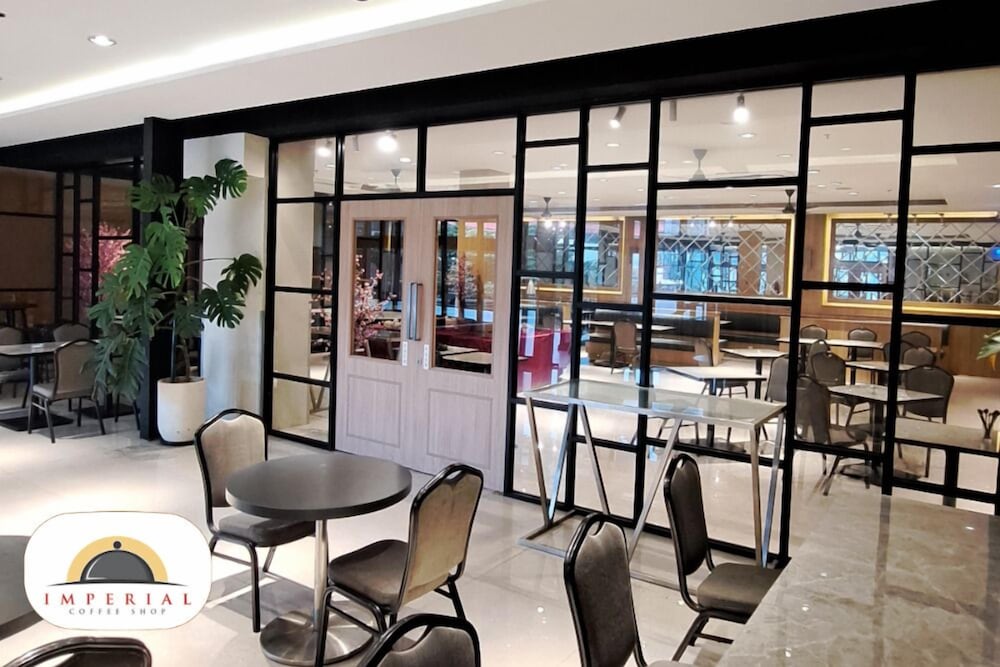 Aston Imperial Bekasi Hotel & Conference Center 38/53