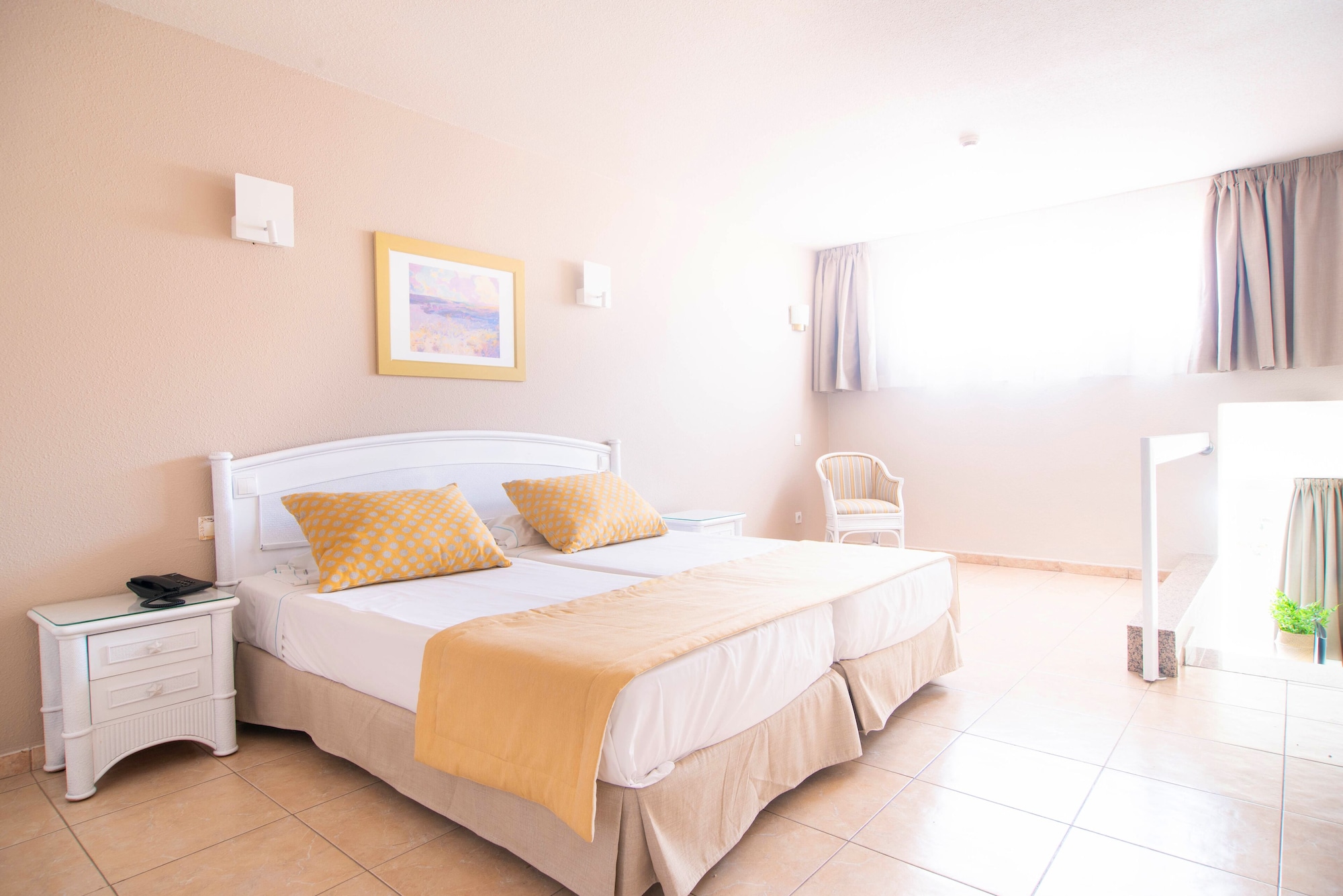 1 BEDROOM, APARTMENT