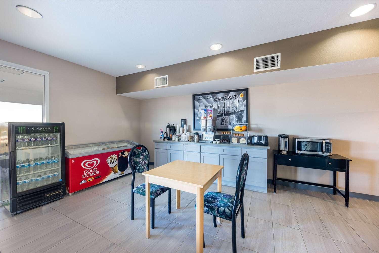 Super 8 by Wyndham Quartzsite AZ 15/23