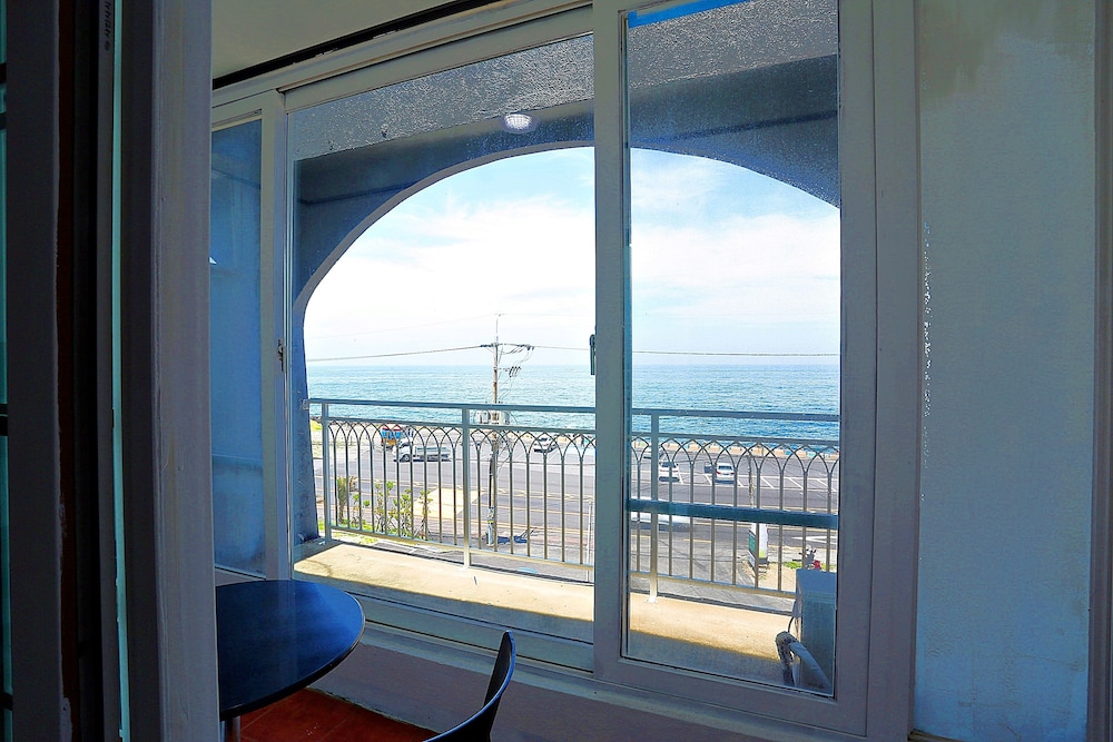 Jeju Beach House 12/32