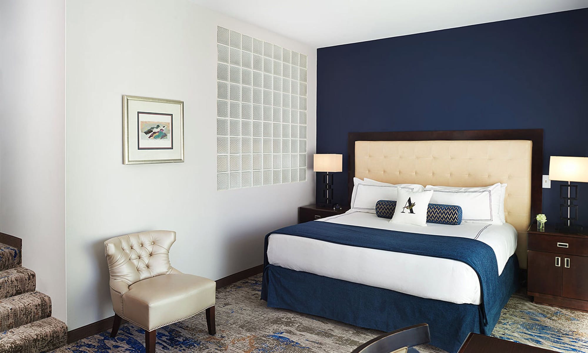 DELUXE, SUITE, KING BED