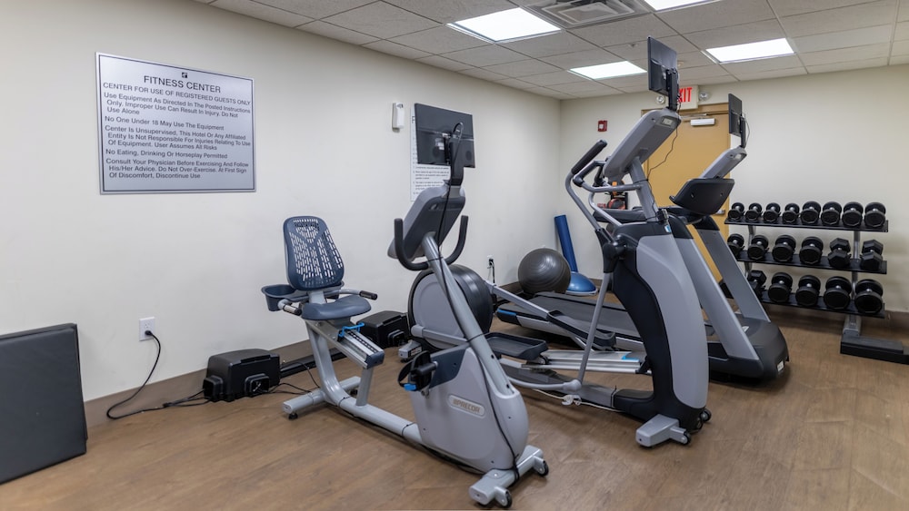 Holiday Inn Express Hotel And Suites Macon West 34/63