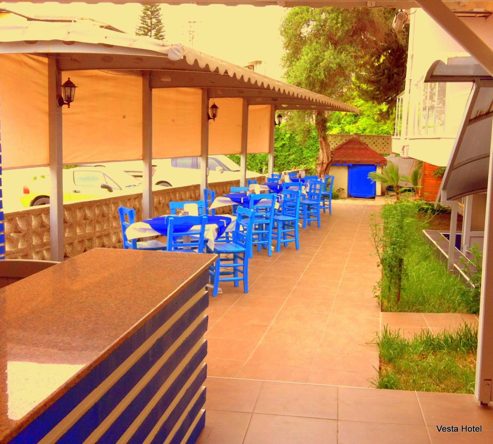 VESTA HOTEL 25/50
