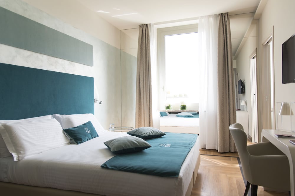 COMFORT, DOUBLE OR TWIN BED