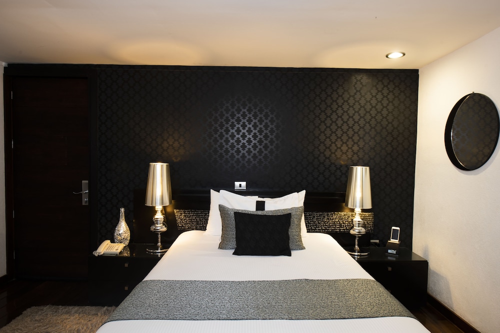 Colombe Hotel Boutique 64/76