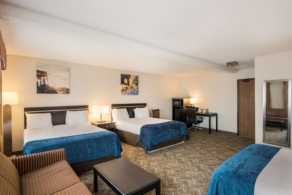 Best Western Mt Pleasant Inn 17/34