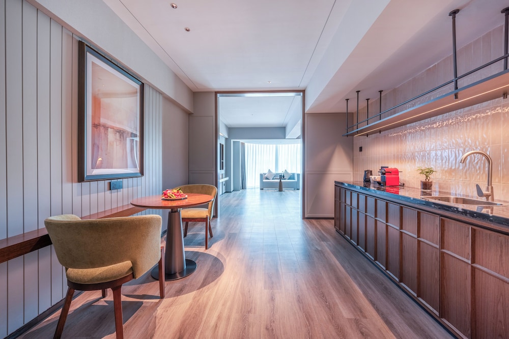 UrCove by HYATT Zhuhai Gongbei Port 10/50