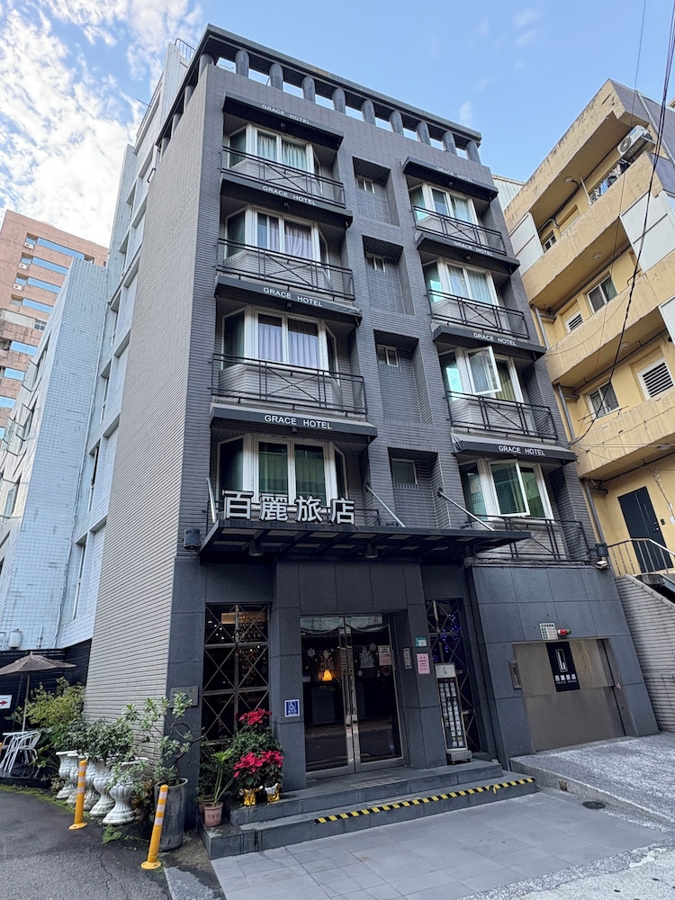 Grace Hotel 45/50