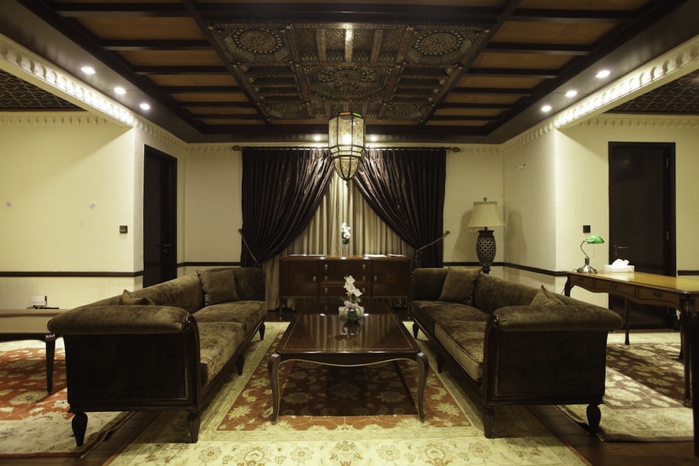 Heritage Luxury Suites - The Moor 46/65