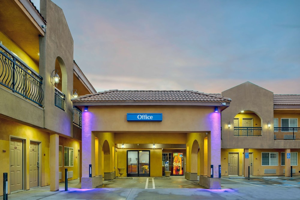 Motel6 South Gate, CA in South Gate - CA