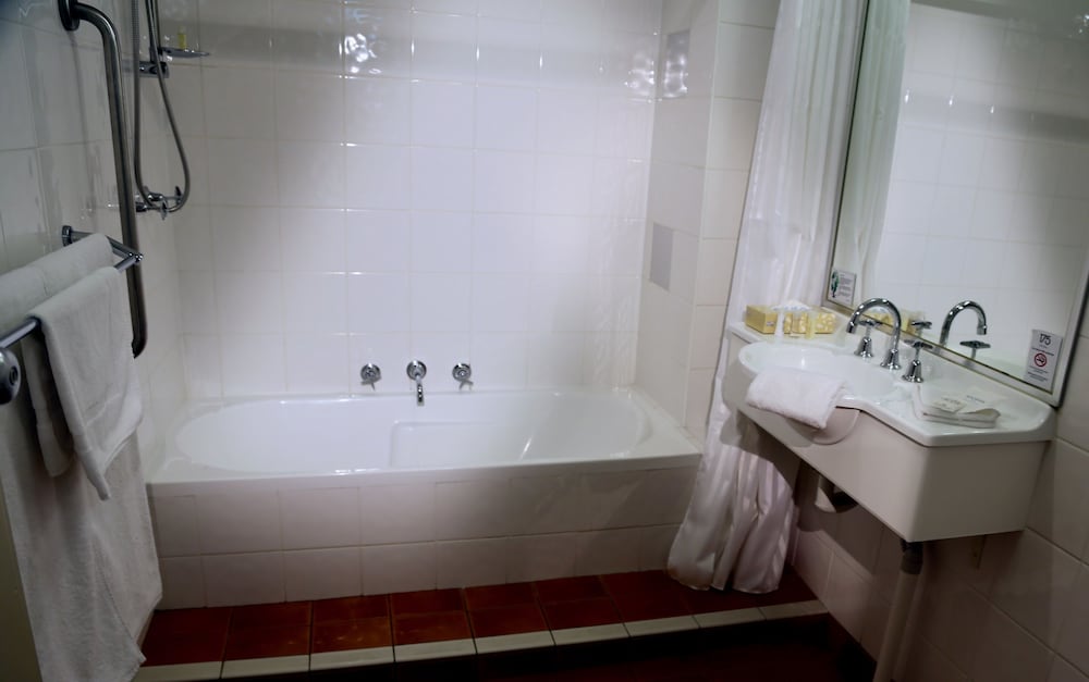 175 Hotel Westmead 25/39