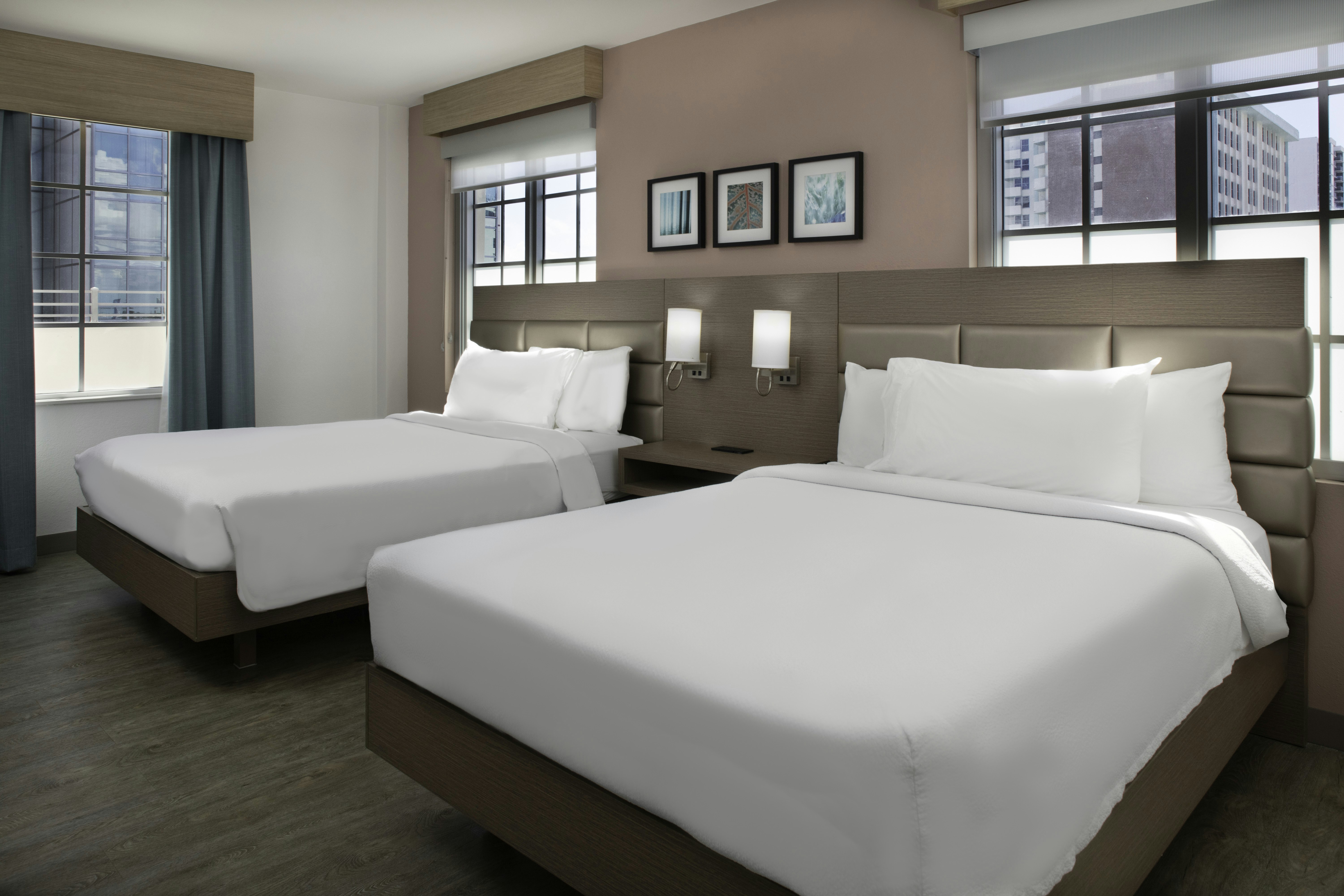 ROOM, 2 QUEEN BEDS, PARLOR