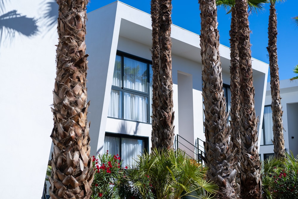 Alannia Salou