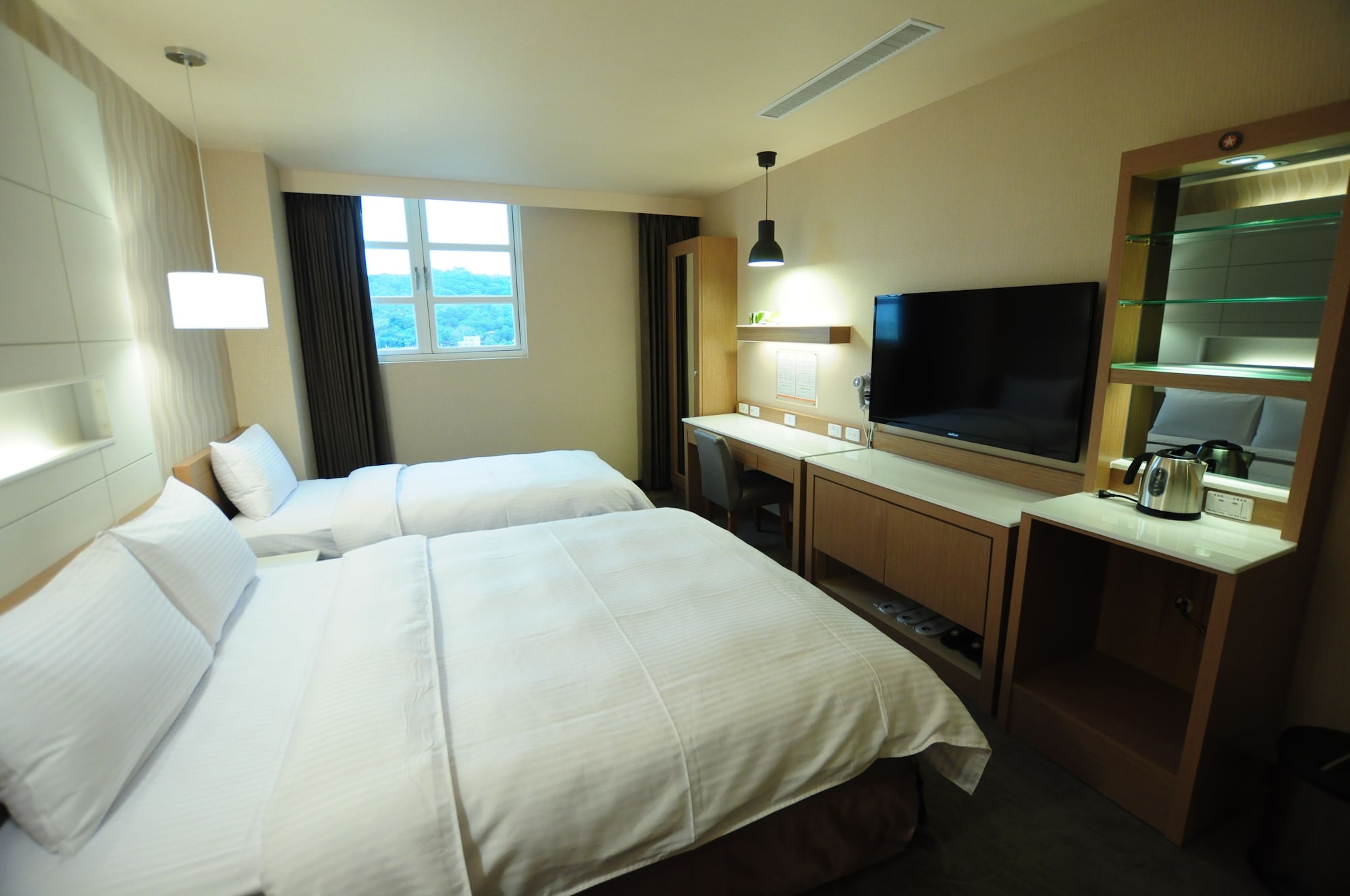 Superior, Triple, Twin Beds