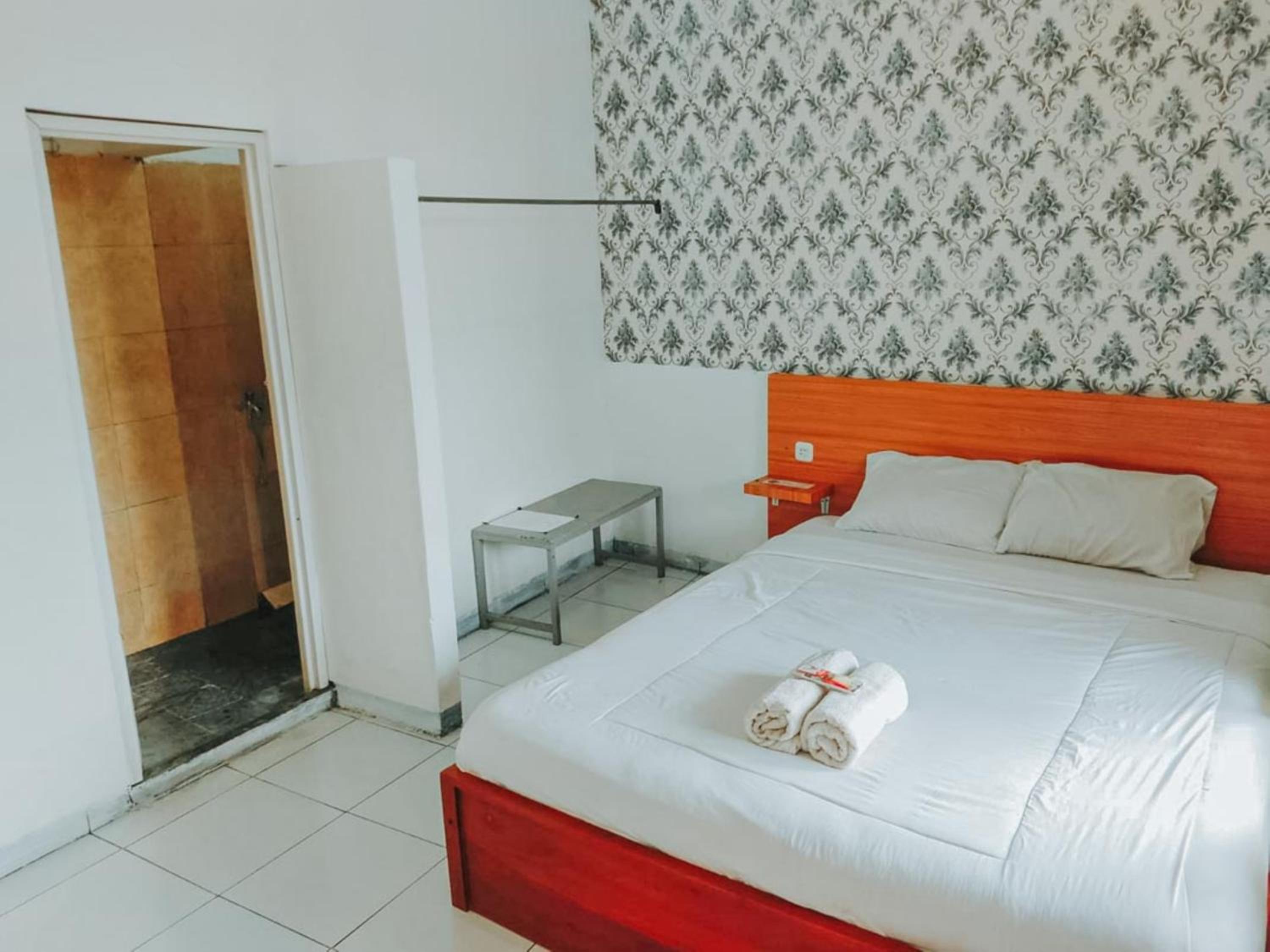 OYO 3895 D'Luck Homestay 11/37