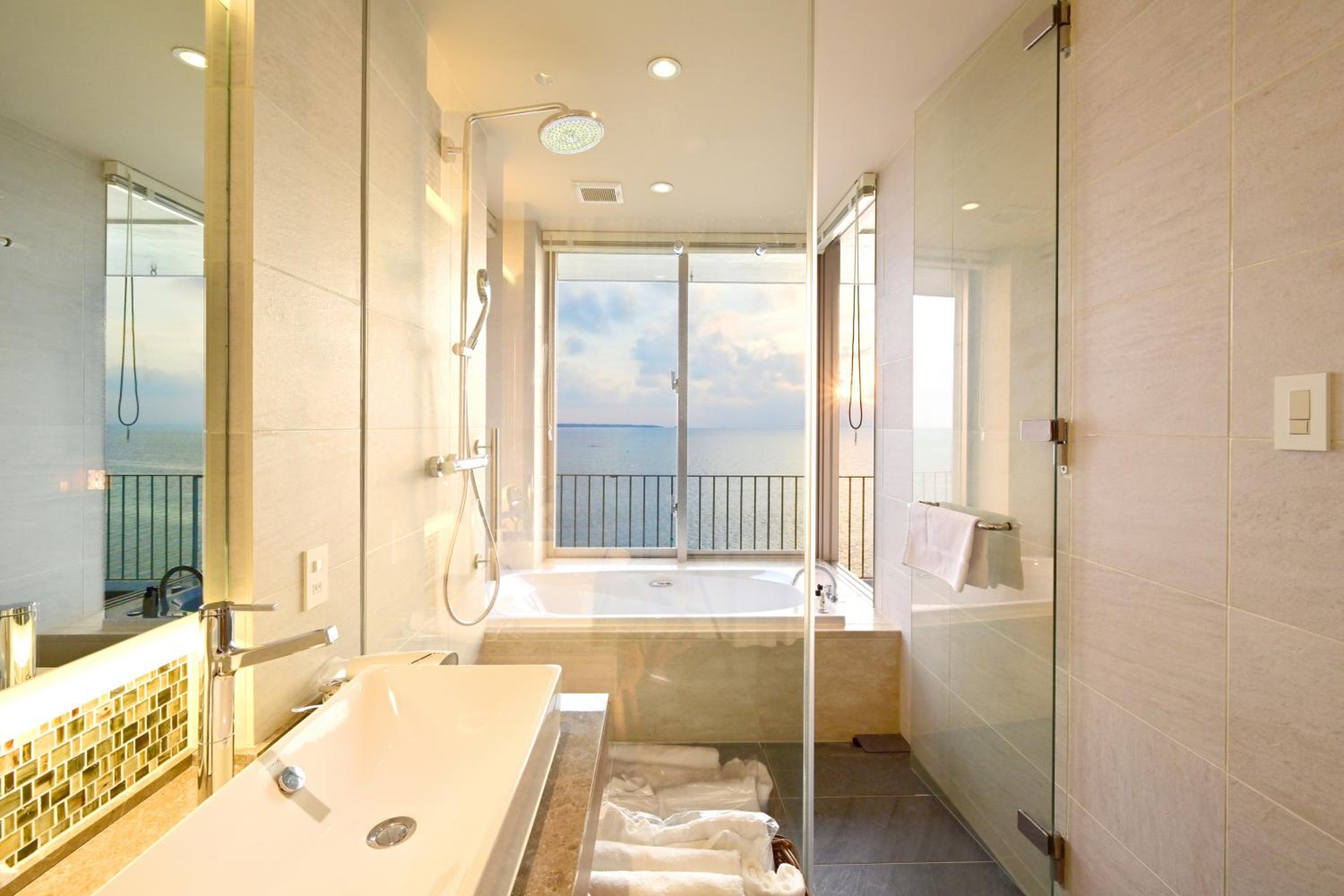 غرفة بريميوم بسريرين منفصلين بإطلالة على البحر في الملحق، Ishigaki Island Beach Hotel Sunshine 10/10