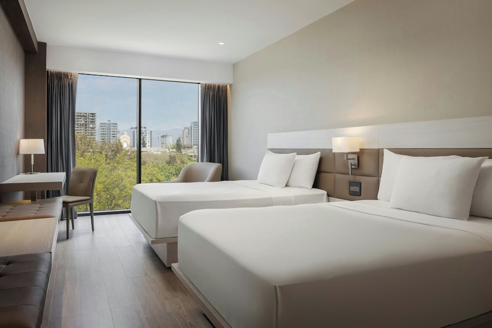 AC Hotel Santiago de los Caballeros 15/49