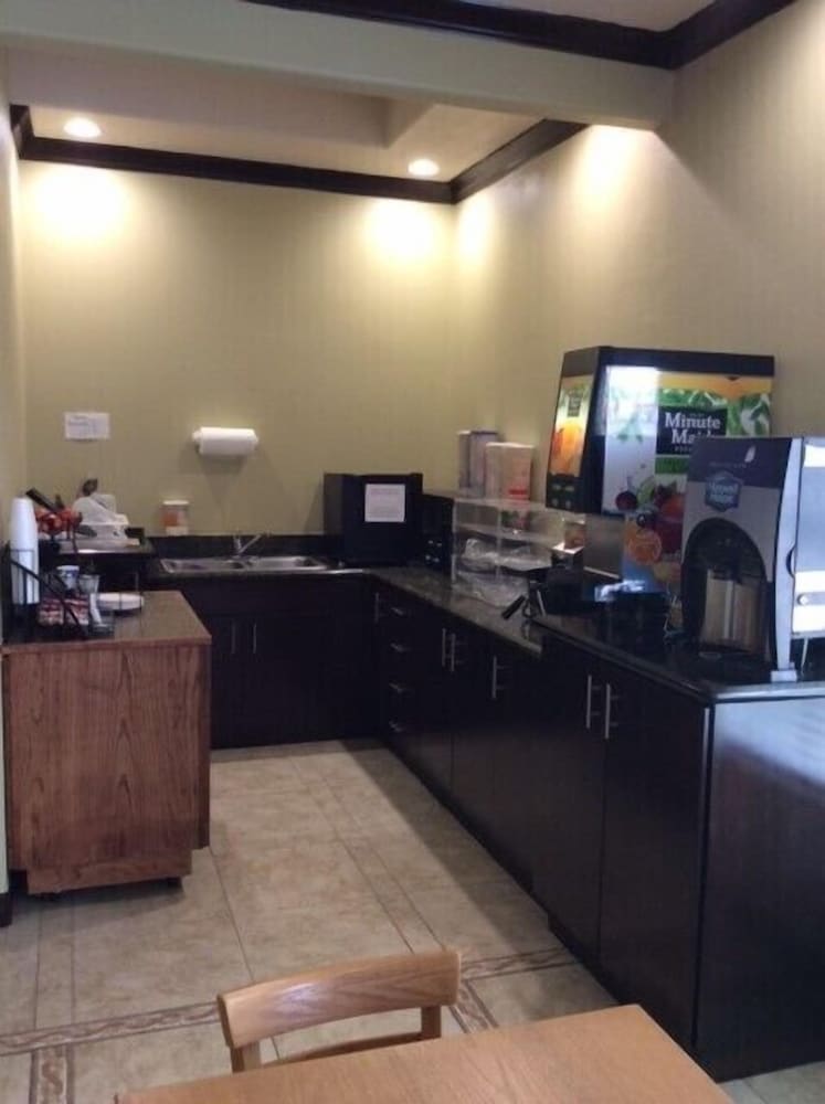 Texas Inn - Weslaco/Mercedes 48/57