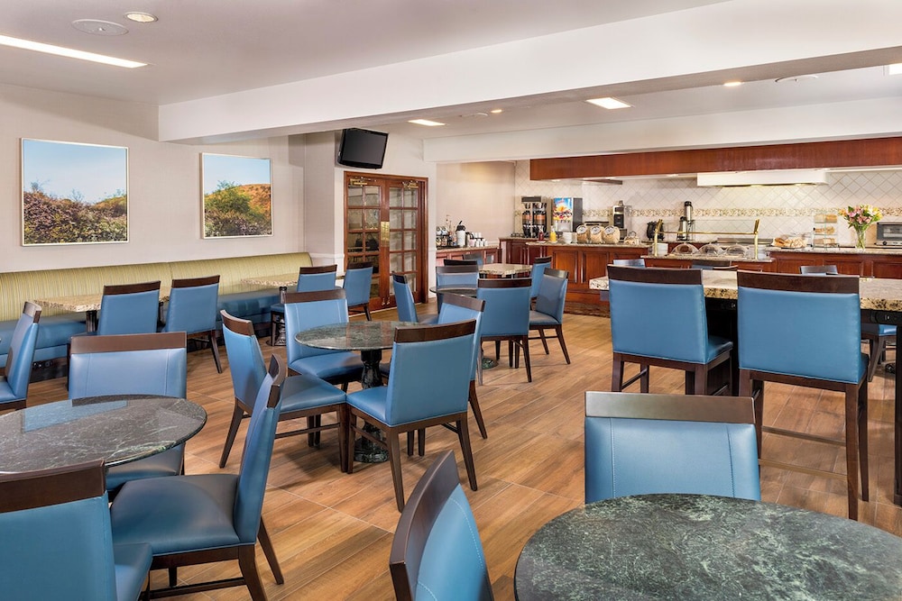 Ayres Suites Diamond Bar 48/65
