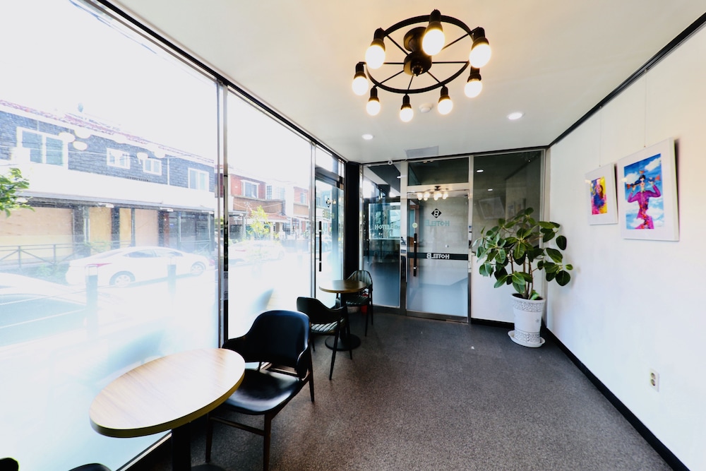 Gallery Hotel Be 44/50