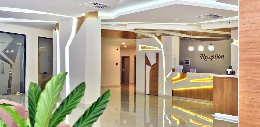 Grifid Hotel Foresta 6/40