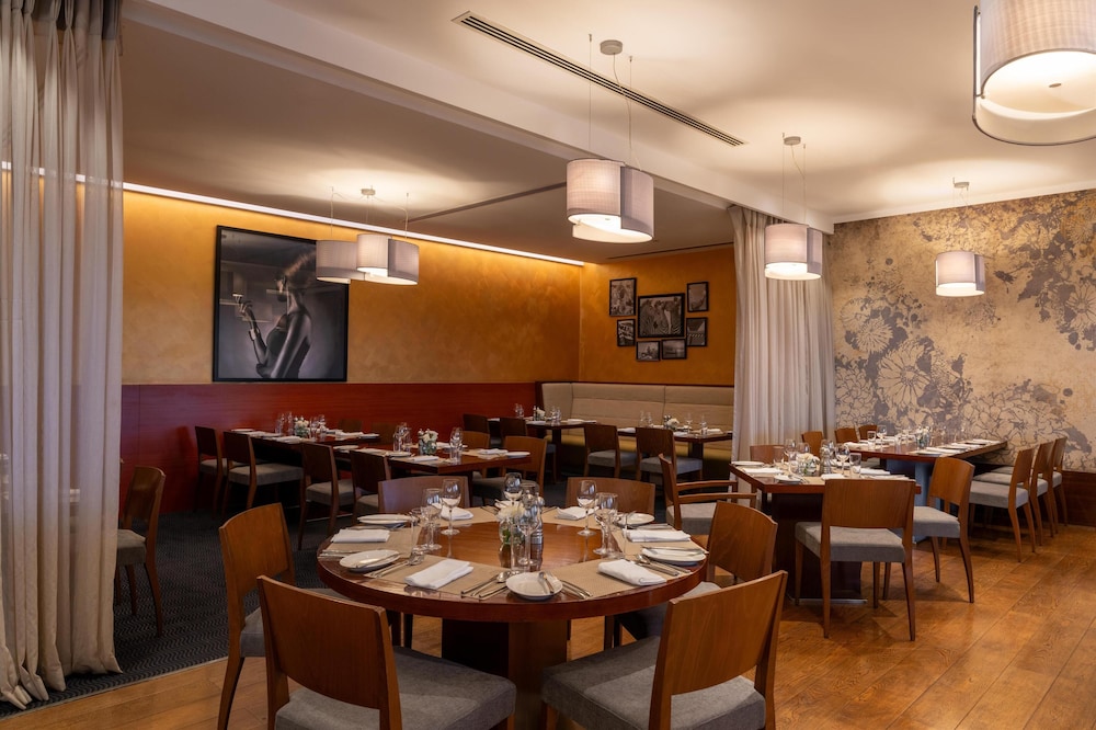 RADISSON BLU HOTEL NAIROBI UPPER HILL 58/77
