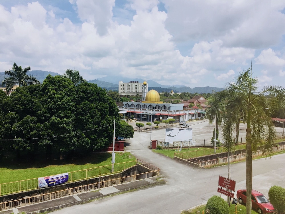 Legend Inn Taiping 3/43
