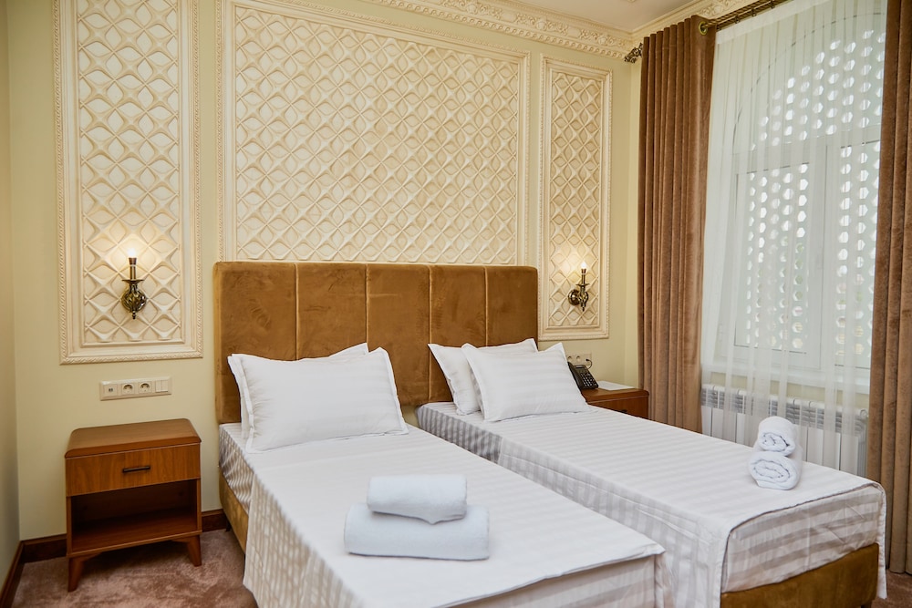 Superior, Twin Beds