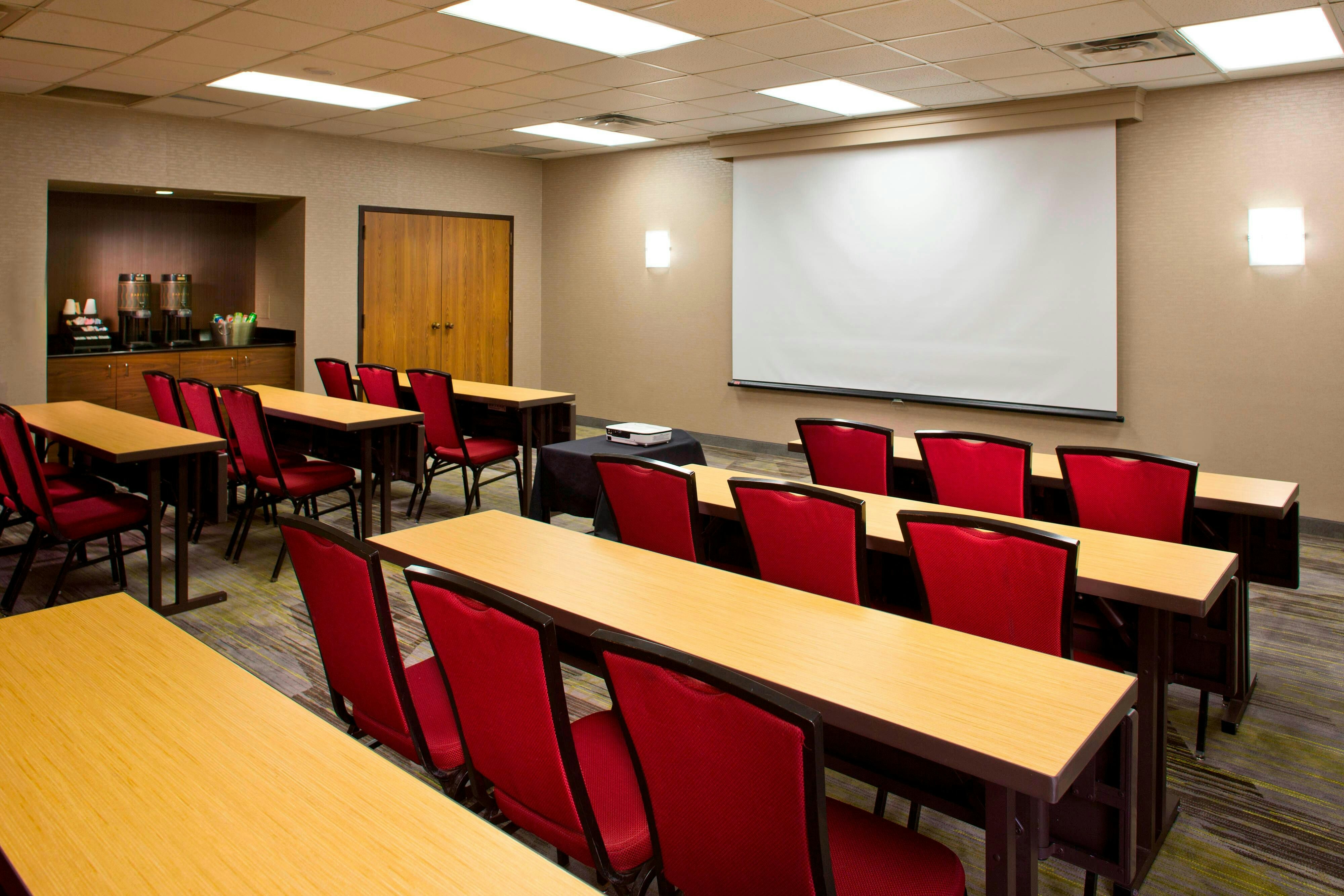 Courtyard by Marriott Orlando International Drive/Convention Center 7/11