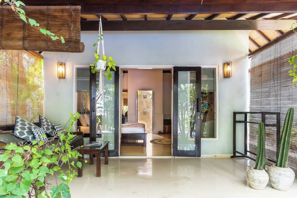 Bale Sampan Bungalows 13/64
