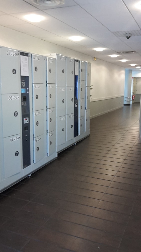 Ibis Budget Paris Porte De Montmartre 5/60