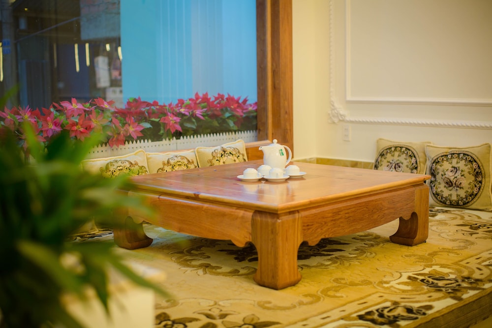 Hong Tung Hotel 4/36