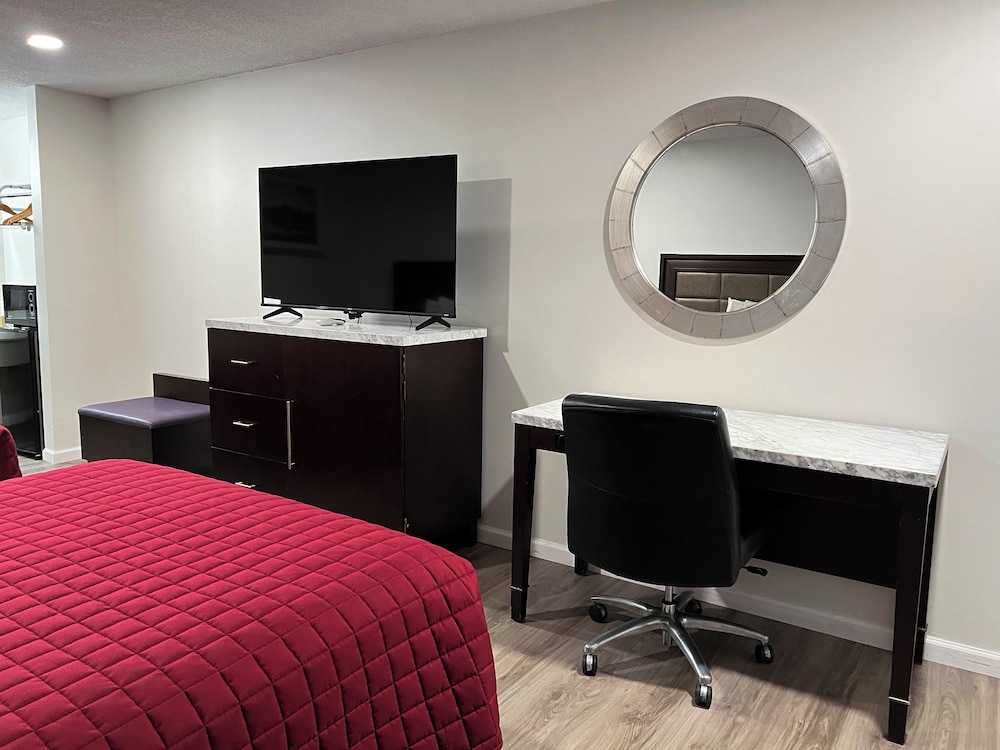 Garden Inn & Suites 42/53