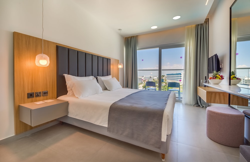 Napa Mermaid Hotel Suites 30/90