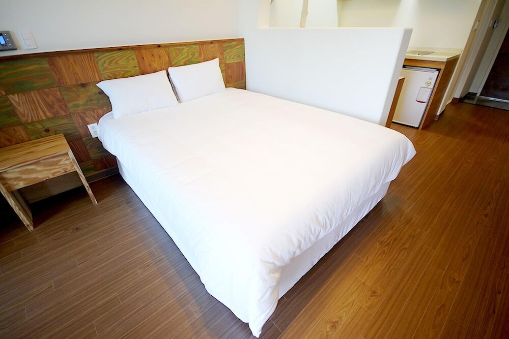 Nomad Pension In Jeju 21/62
