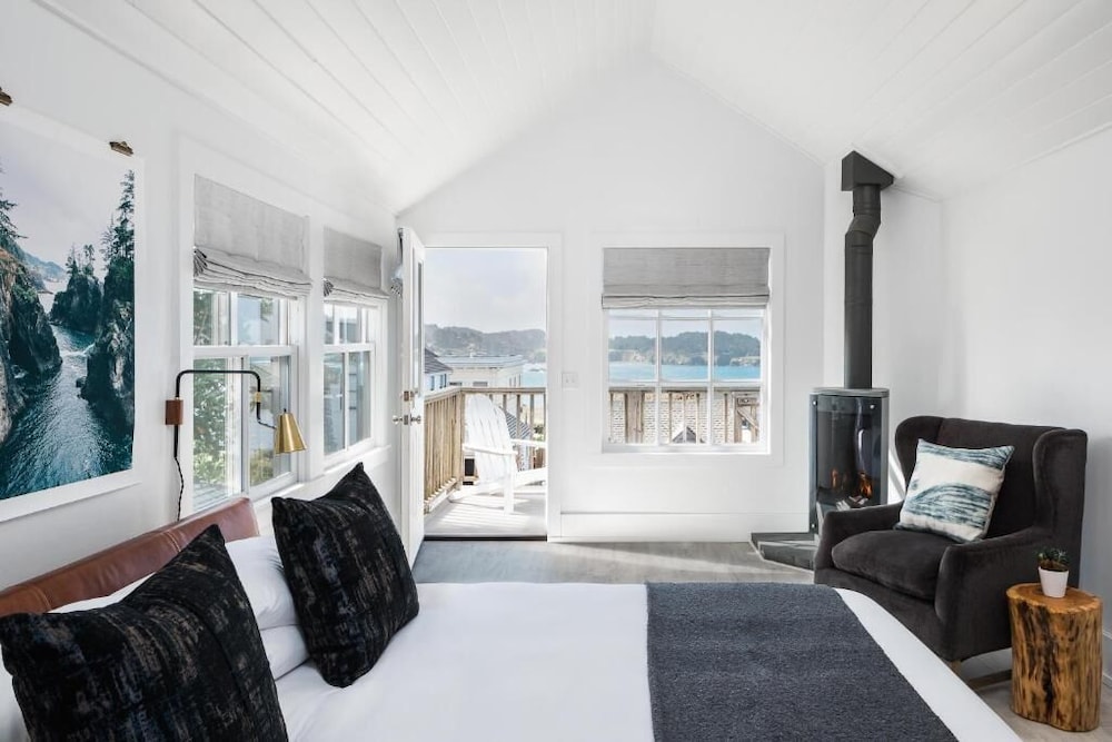 Inns of Mendocino 36/50