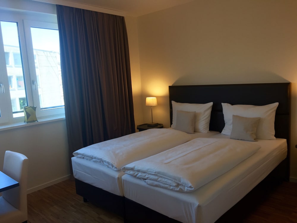 STAY! Hotel Boardinghouse 9/61