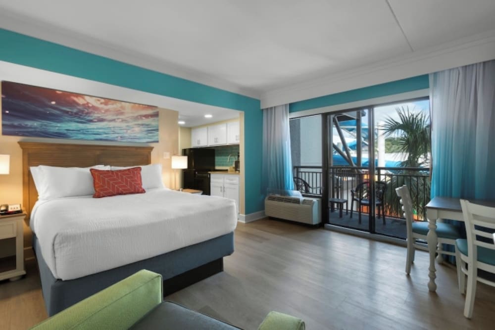 SPLASH, JUNIOR SUITE, DECK VIEW