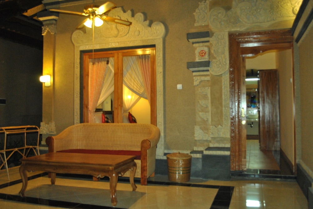 Trijaya Guest House 11/72