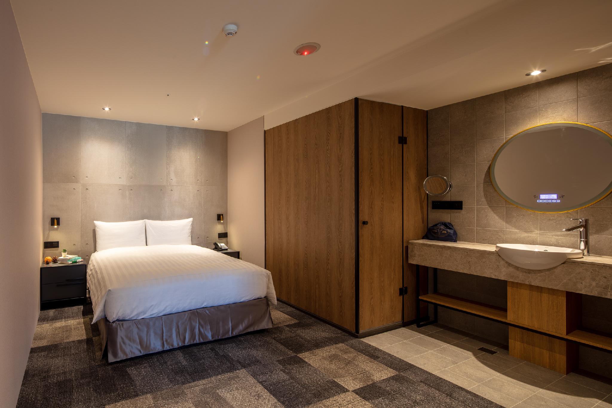 Deluxe, Suite, Balcony, Lounge Access