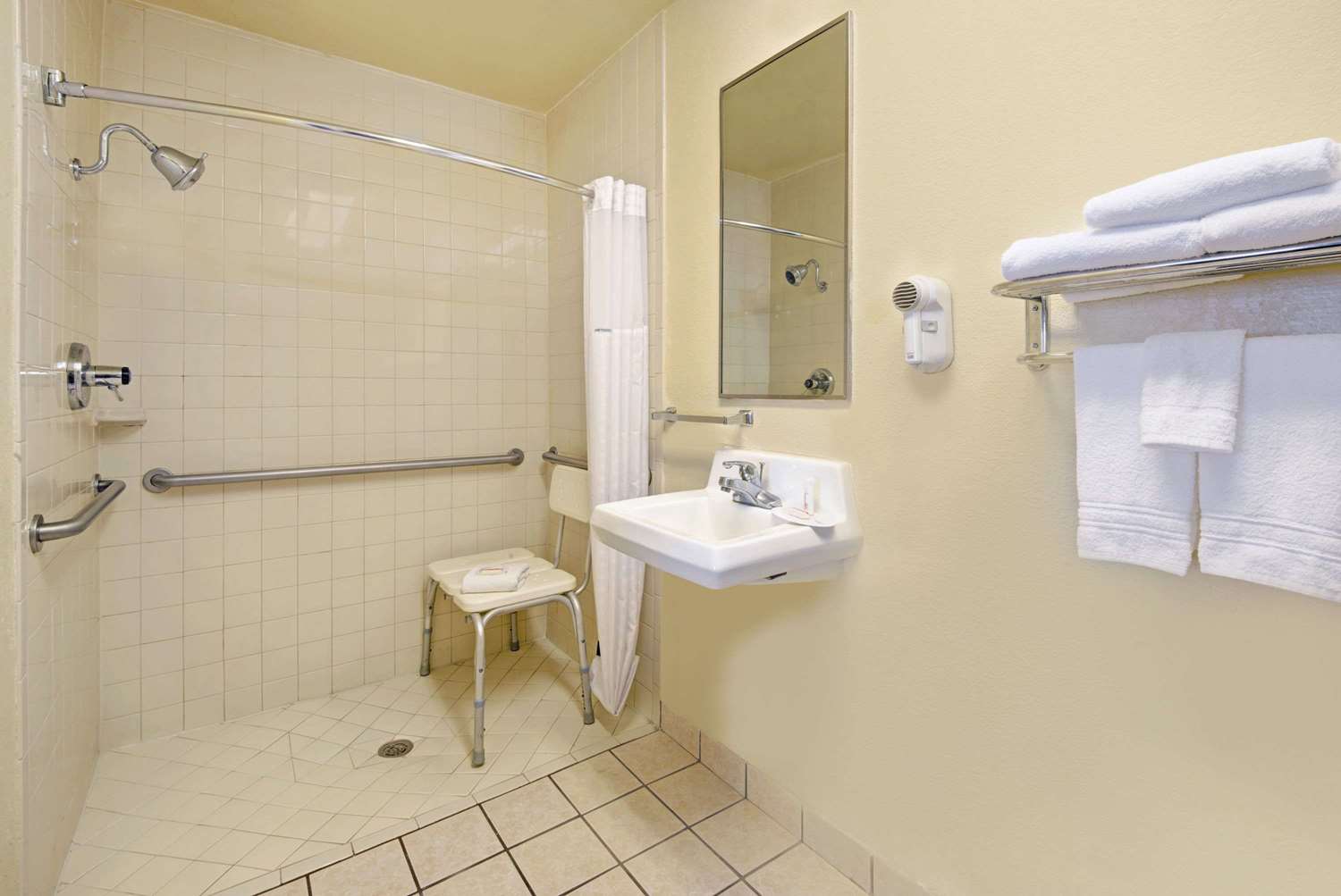 Super 8 By Wyndham El Paso Airport 9/9