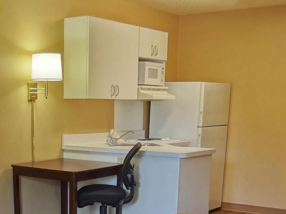 Studio 6 Extended stay Huntsville, AL - US Space & Rocket Center 20/46