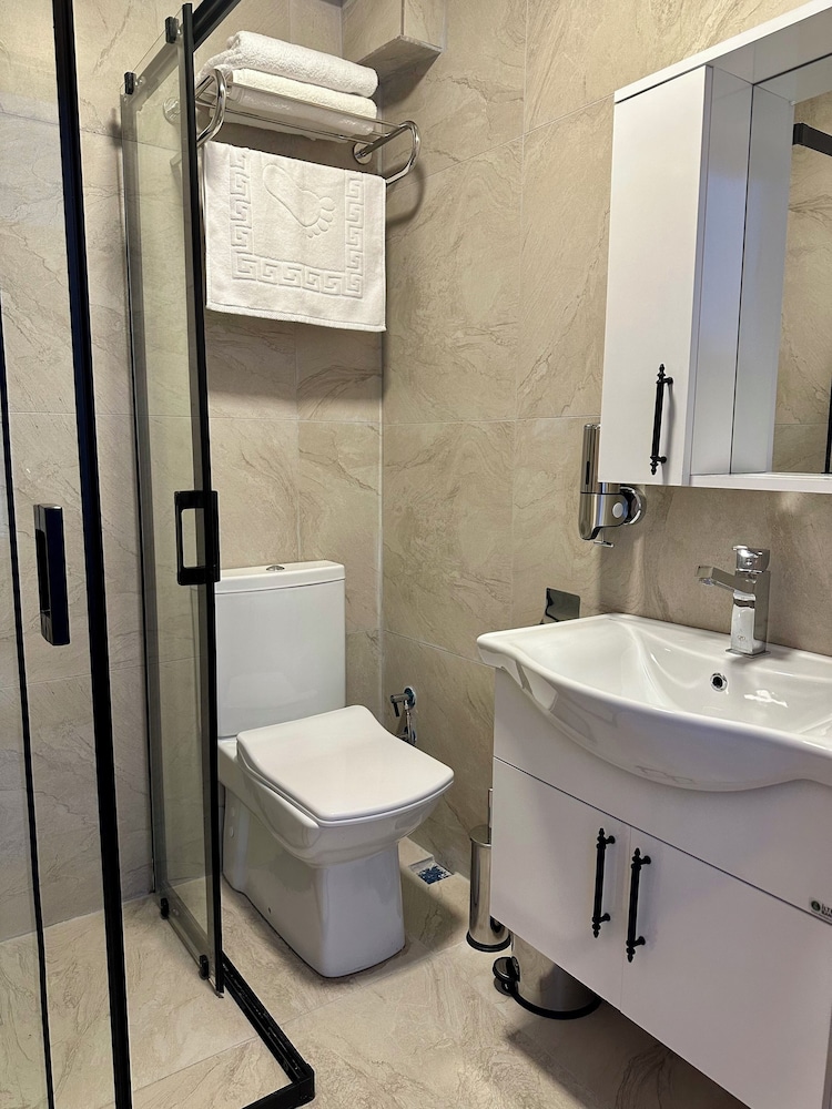 Arapgir Nazar Hotel 48/49